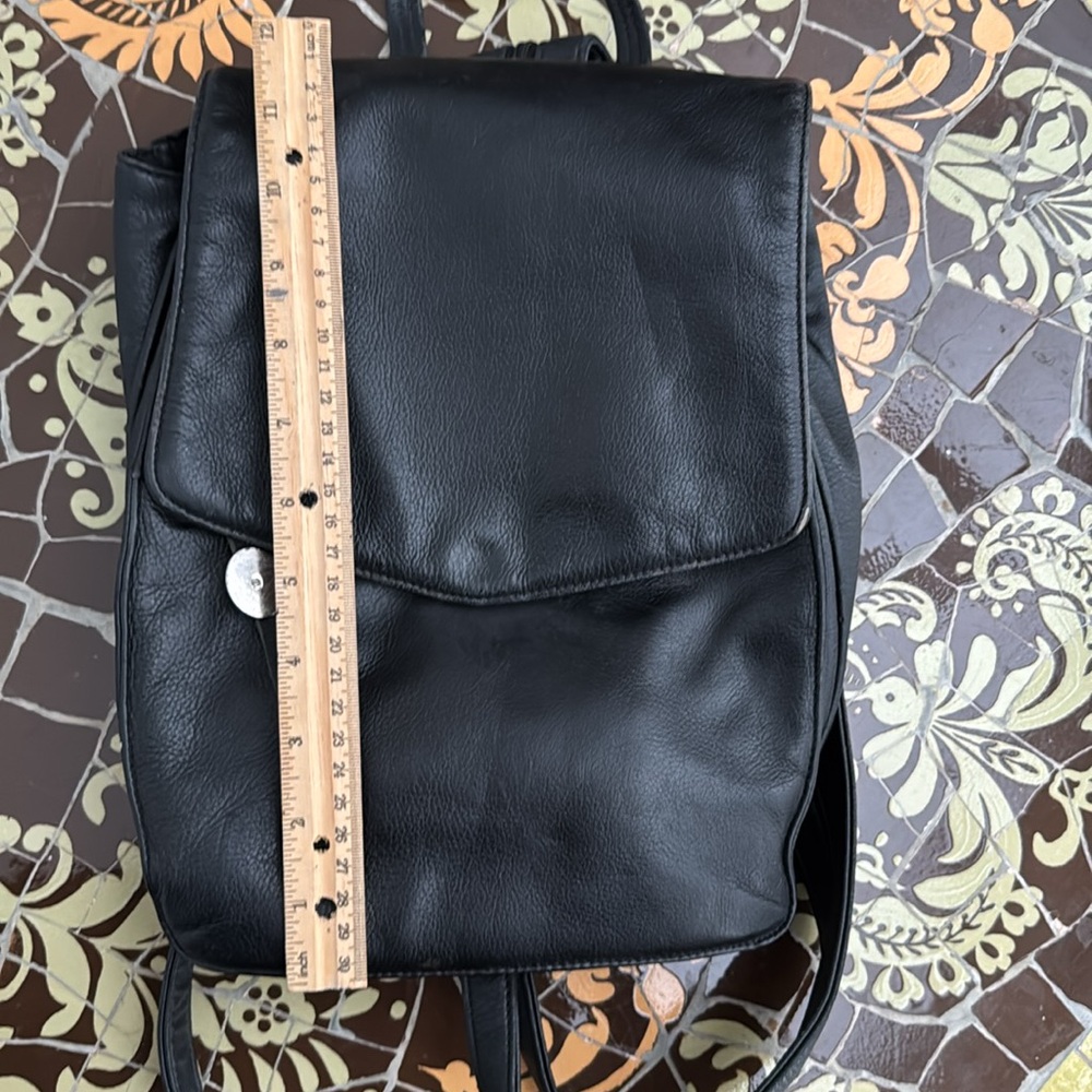 AURIELLE BLACK LEATHER BACKPACK - Picture 7 of 9